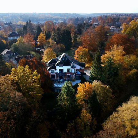 Готель Martin'S Manoir Женваль Екстер'єр фото